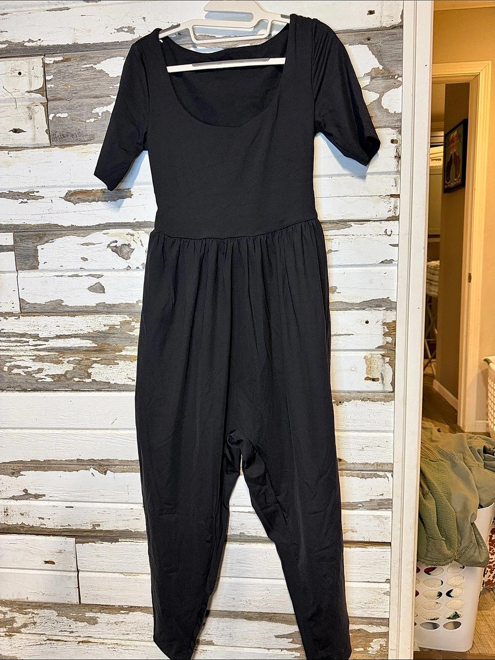 Halara Black Jumpsuit Size Medium nwot ((031